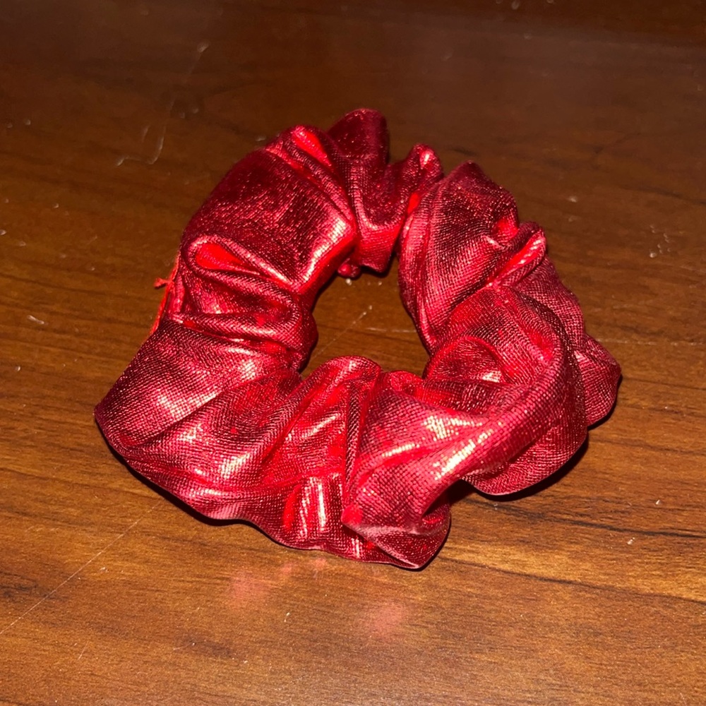 Scrunchie - Picture 2 of 2